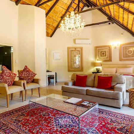 Готель Zulu Nyala Country Manor Йоганнесбурґ Екстер'єр фото