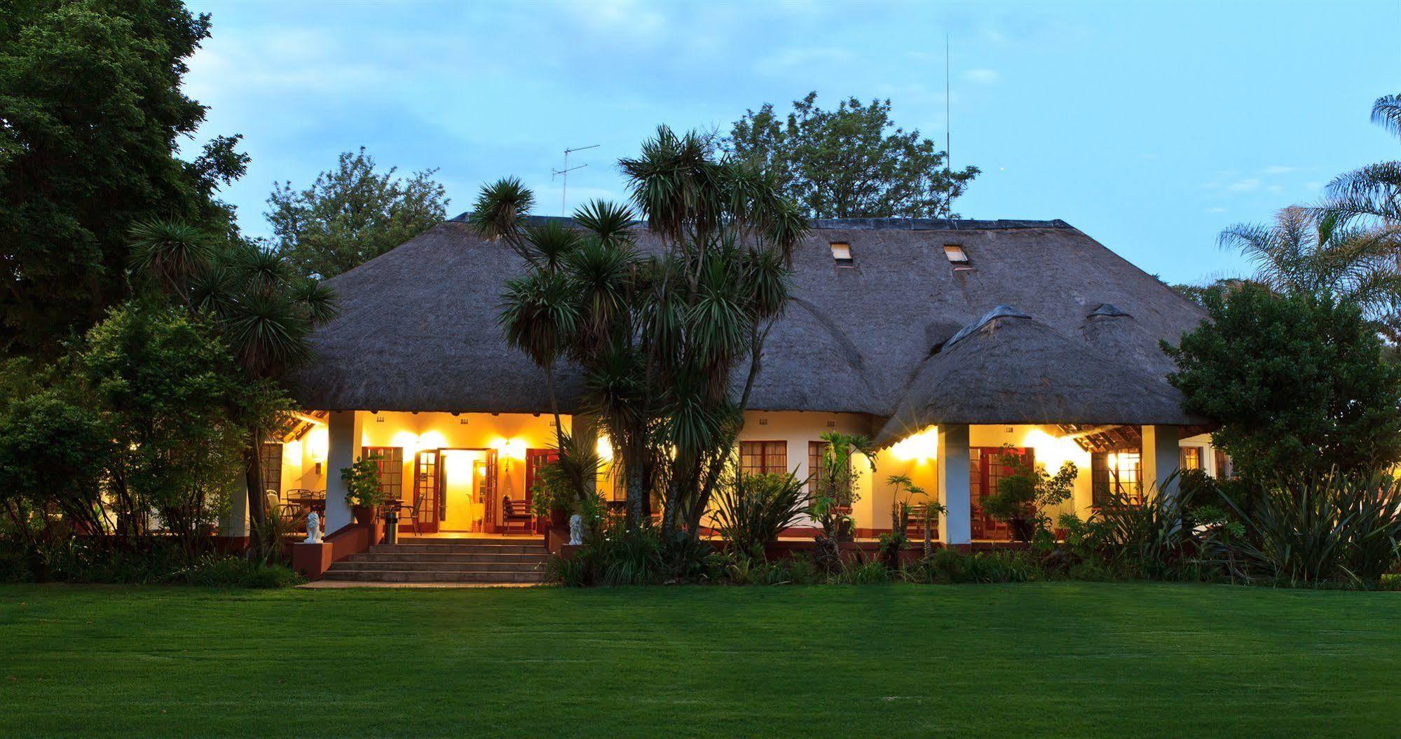 Готель Zulu Nyala Country Manor Йоганнесбурґ Екстер'єр фото