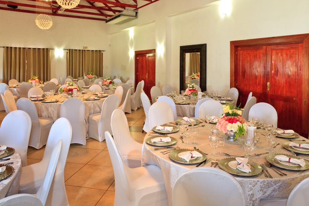 Готель Zulu Nyala Country Manor Йоганнесбурґ Екстер'єр фото